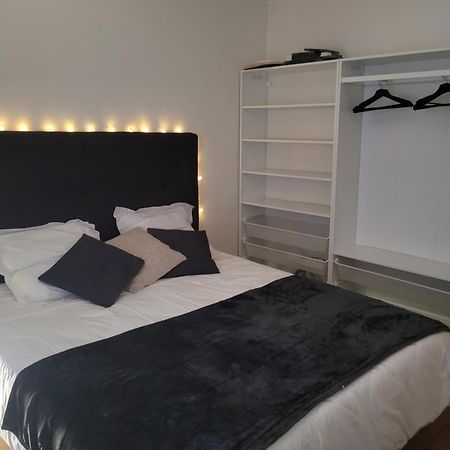 L'Appartement Ideal 4 Voyageurs Boulogne-Billancourt Buitenkant foto